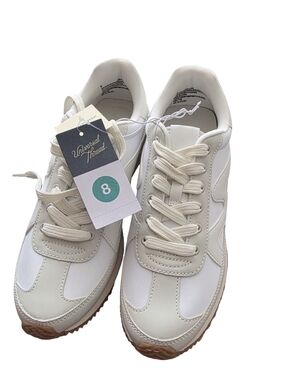 Universal Thread Women's Cream & White Retro Runner Sneakers